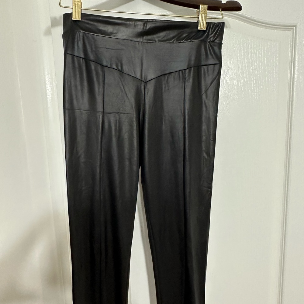 Bebe Wet look stretch pant. Size Medium